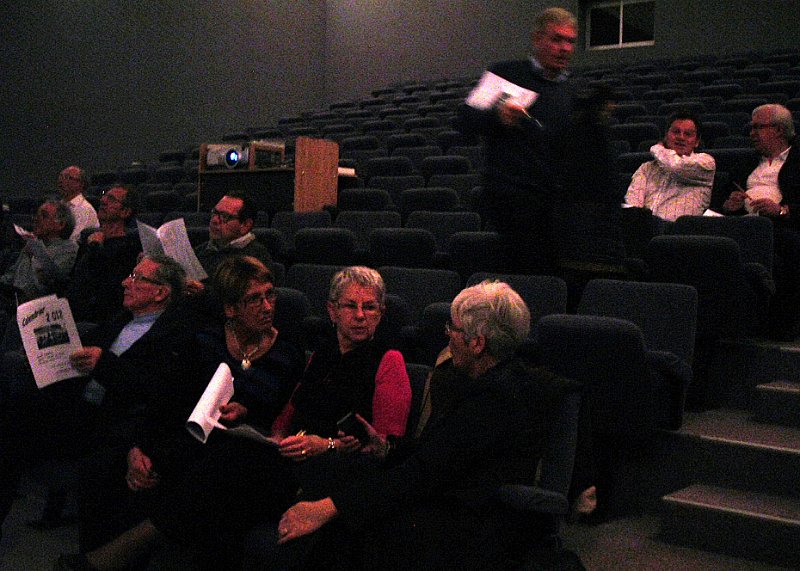 2011-12-04 08 AG.JPG